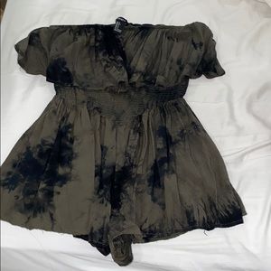 military green cute jump suit!